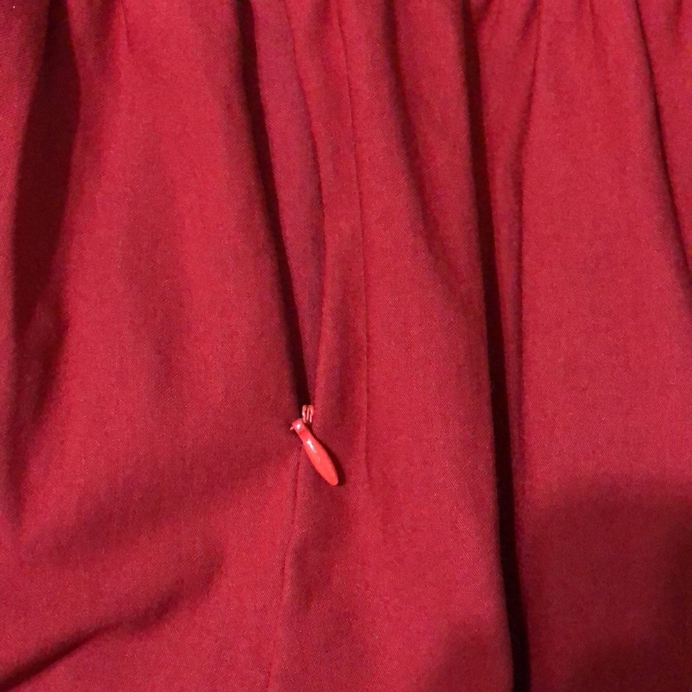 Cute red dress! - Picture 6 of 6